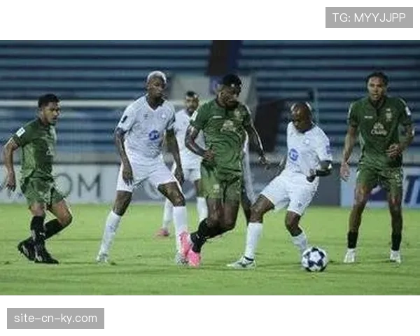 拜仁慕尼黑边路进攻体系剖析 奥利塞迪亚斯作用关键